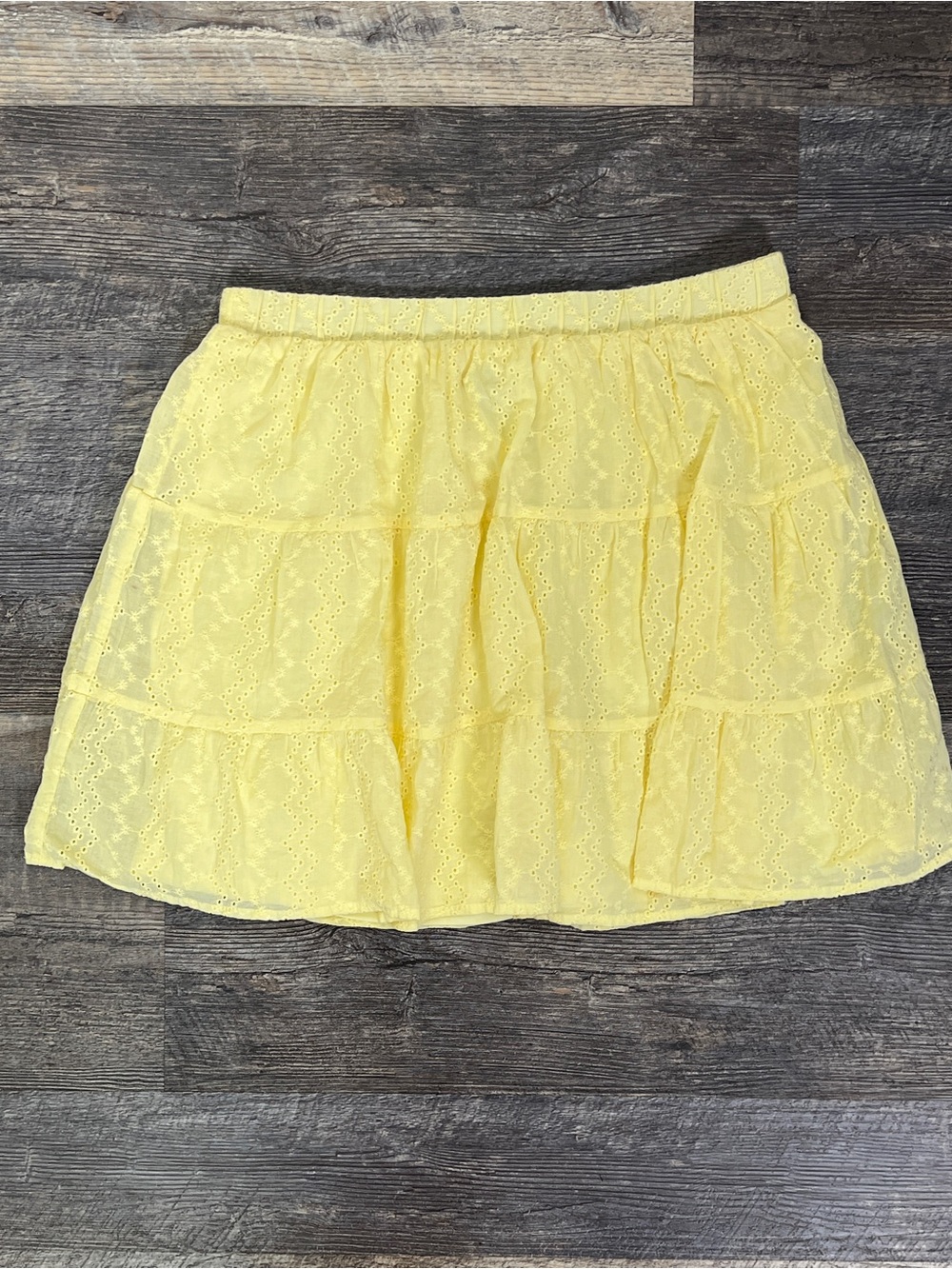 Wild fable yellow eyelet elastic waist skirt size medium M B148